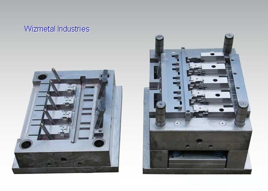 Double color injection mold