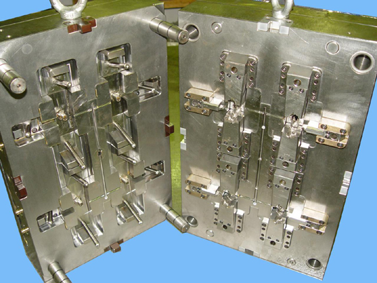 Injection mold for auto parts